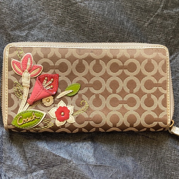 Coach Handbags - Coach Y2K Op Art Japan Exclusive Long Wallet EUC